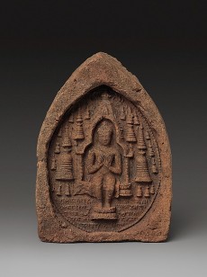 Votive Plaque: Seated Buddha in a Temple, India, Bihar, possibly Bodhgaya or Nalanda, ca. 9th–10th century © Metropolitan Museum of Art