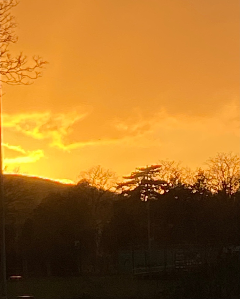 Golden sunset over Totnes. 